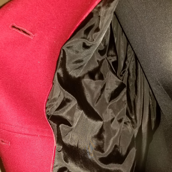 Coat - Picture 5 of 7